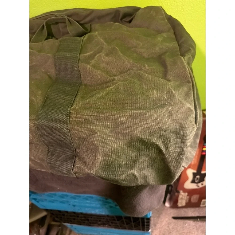 Vintage 1974 US Military Flyers Kit Bag Olive Drab Canvas Duffel 11-1-302
